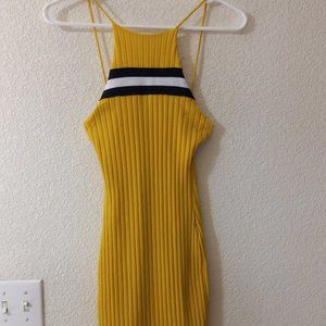Used Fashion Nova yellow dress size Small